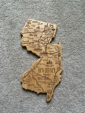 New Jersey State-Shaped Bamboo Cutting/Serving Board - Natural Wood